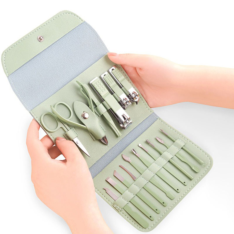 16点入りプロフェッショナルネイルクリッパーセット ステンレ - Nail Care Kit Mens のレビューと価格