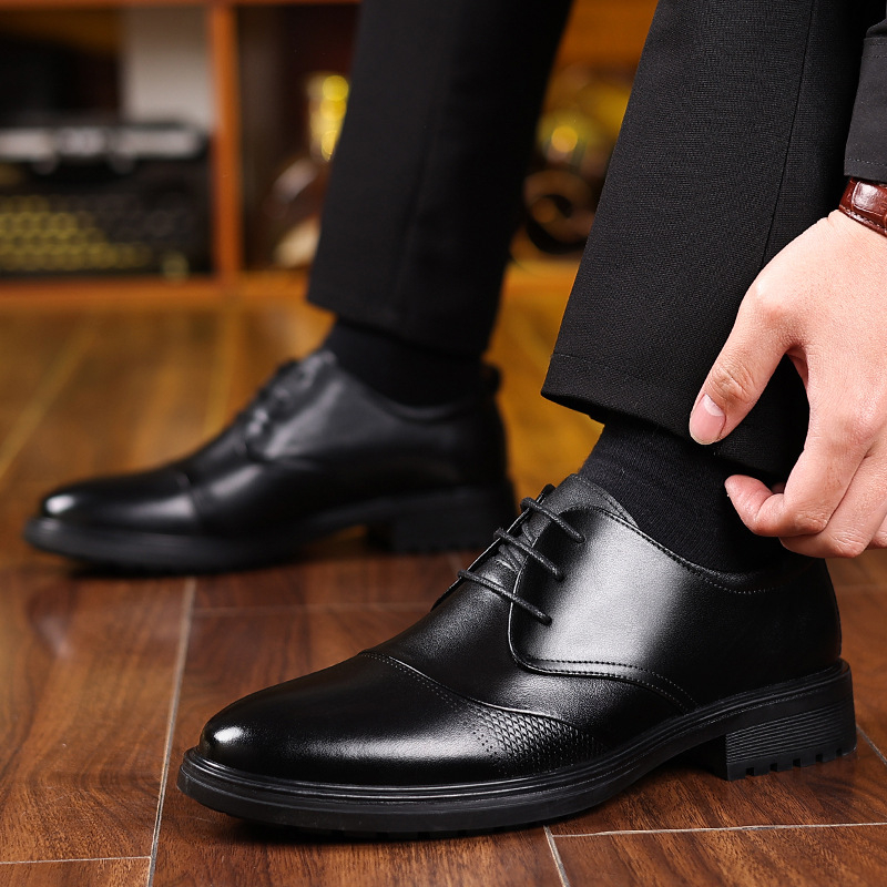 メンズブラック本革テクスチャードレースアップチャンキーソール - Men'S Grooming Oxford のレビューと価格